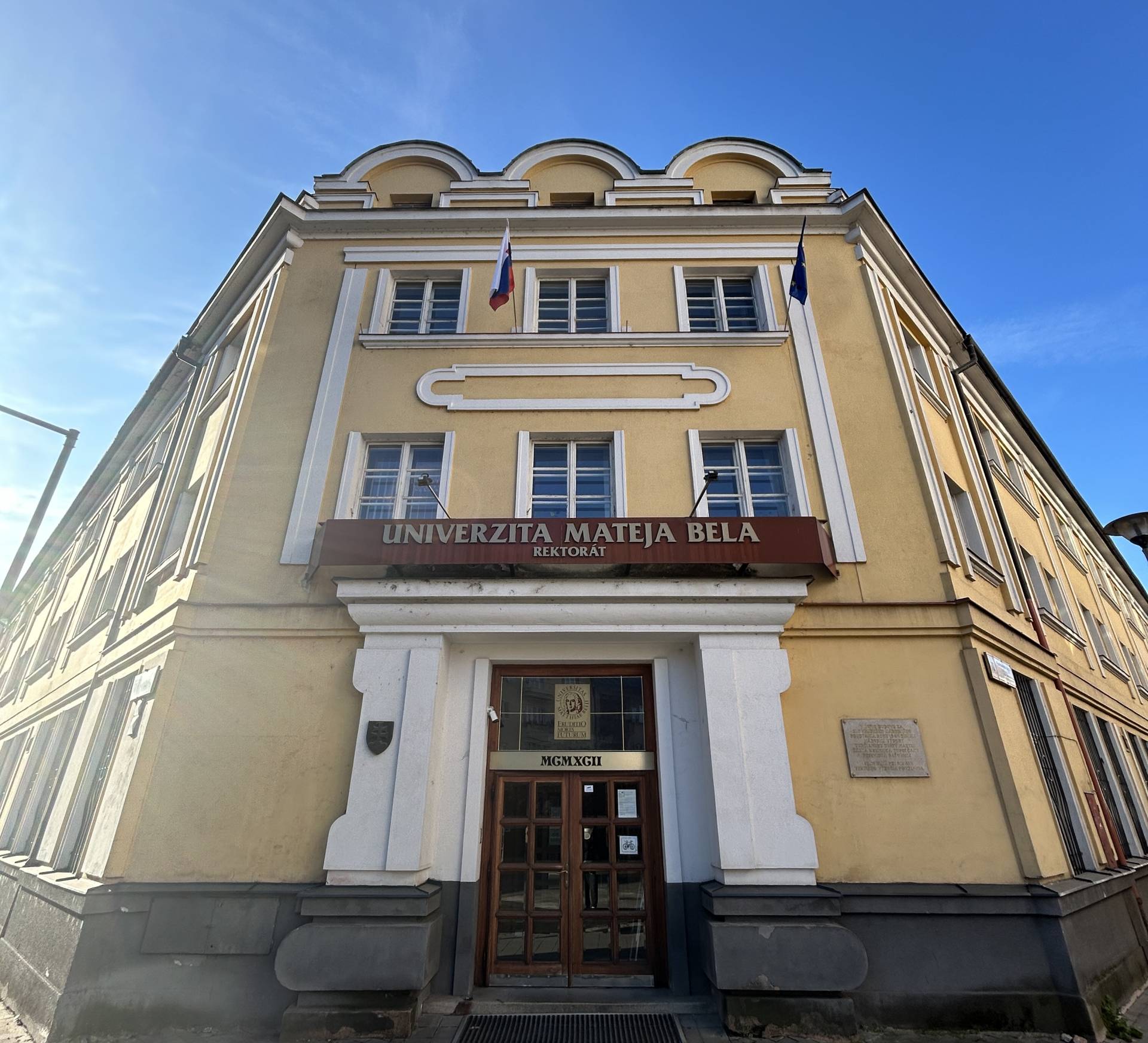 Ako kúpiť nehnuteľnosť už počas štúdia na vysokej škole Ako kúpiť nehnuteľnosť už počas štúdia na vysokej škole